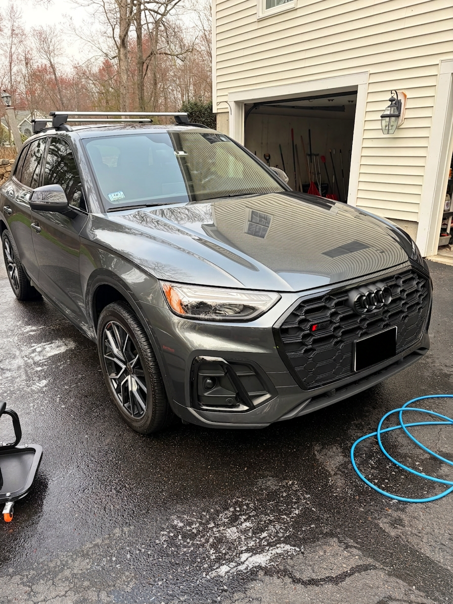 Freshly detailed Audi SQ5 with glossy paint finish